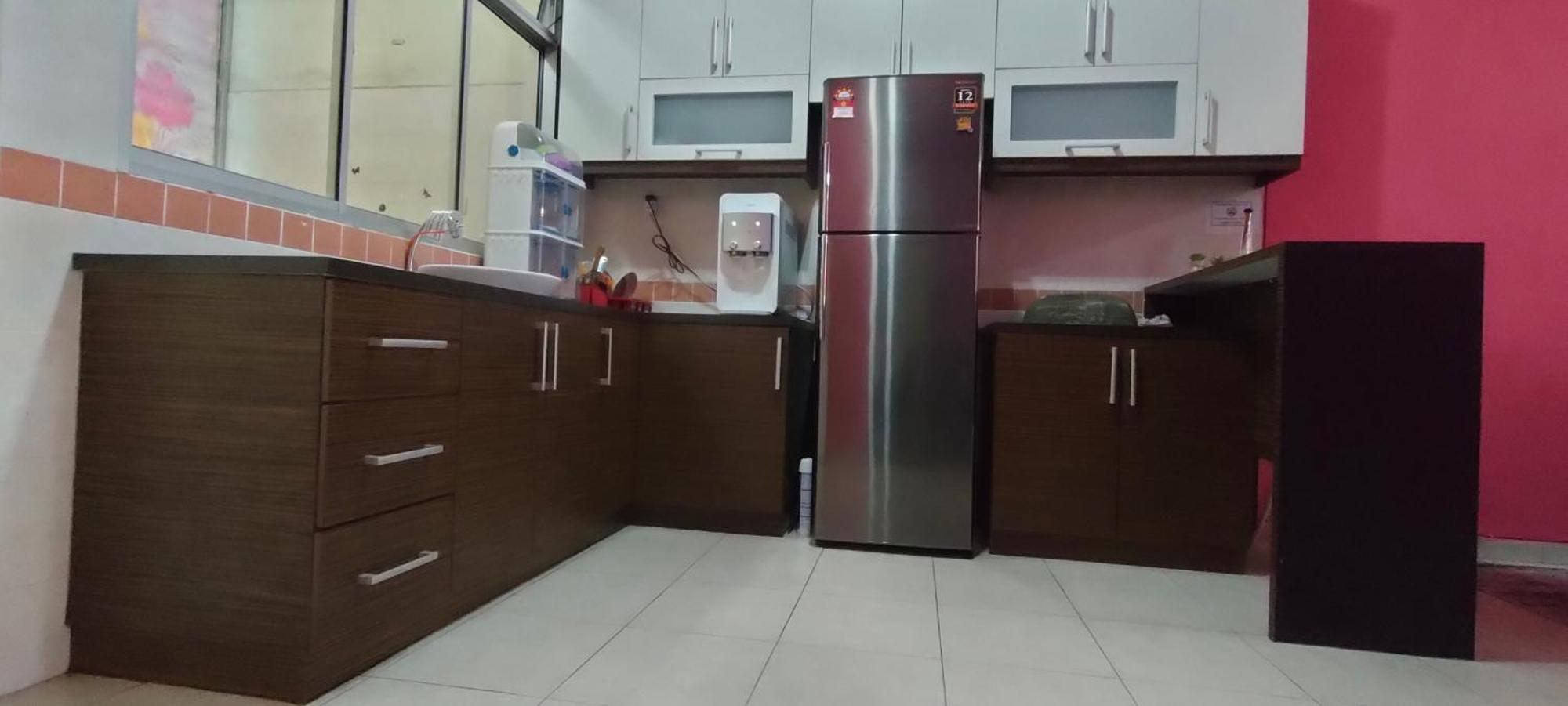 Zulaikha'S Homestay Ulu Tiram Johor Bahru Екстериор снимка